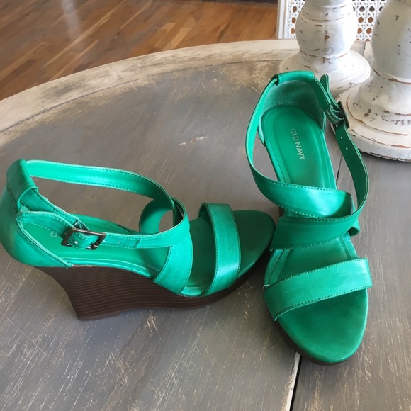 OLD NAVY wedge sandals - Picture 3 of 4